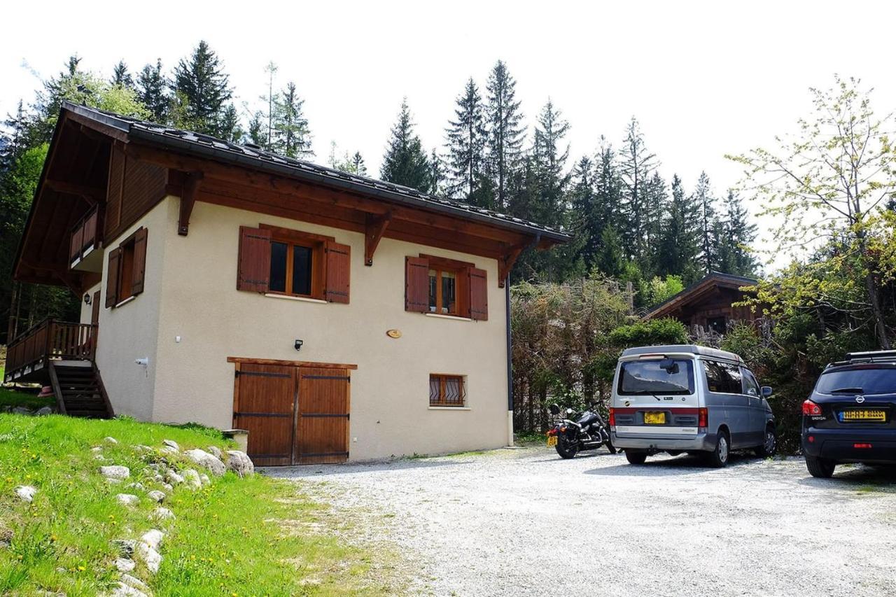 Chamonix Large Chalet, Sleeps 12, 200M2, 5 Bedroom, 4 Bathroom, Garden, Jacuzzi, Sauna Exterior photo