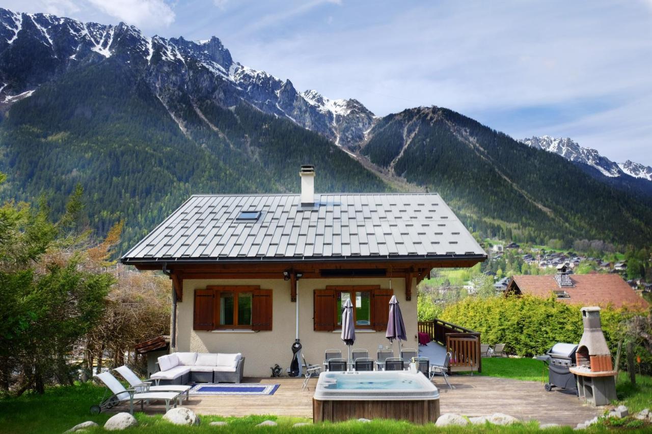 Chamonix Large Chalet, Sleeps 12, 200M2, 5 Bedroom, 4 Bathroom, Garden, Jacuzzi, Sauna Exterior photo