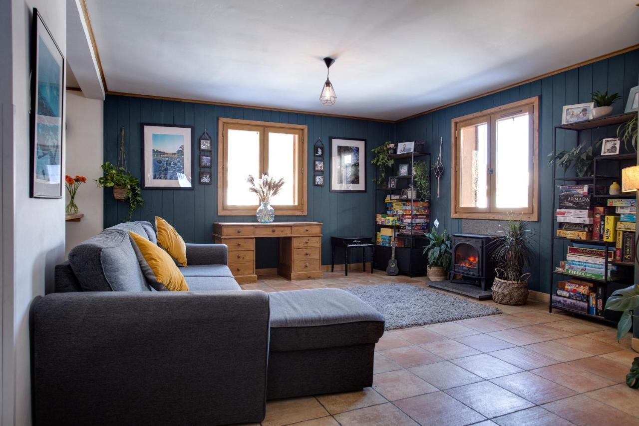 Chamonix Large Chalet, Sleeps 12, 200M2, 5 Bedroom, 4 Bathroom, Garden, Jacuzzi, Sauna Exterior photo